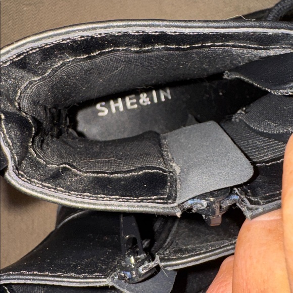 SHEIN Black Combat Boots - Picture 4 of 6